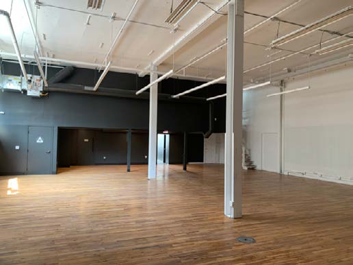 1547 Mission Street open space with hardwood floors