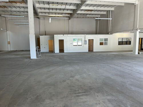 2398 Jerrold Avenue clear span warehouse interior